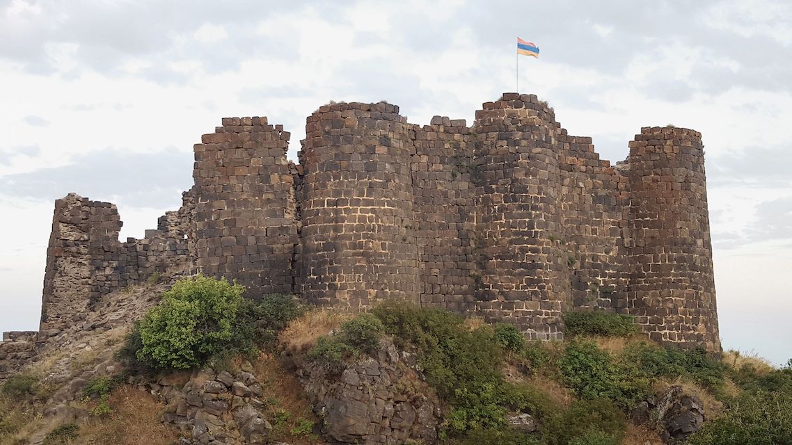 canh quan armenia